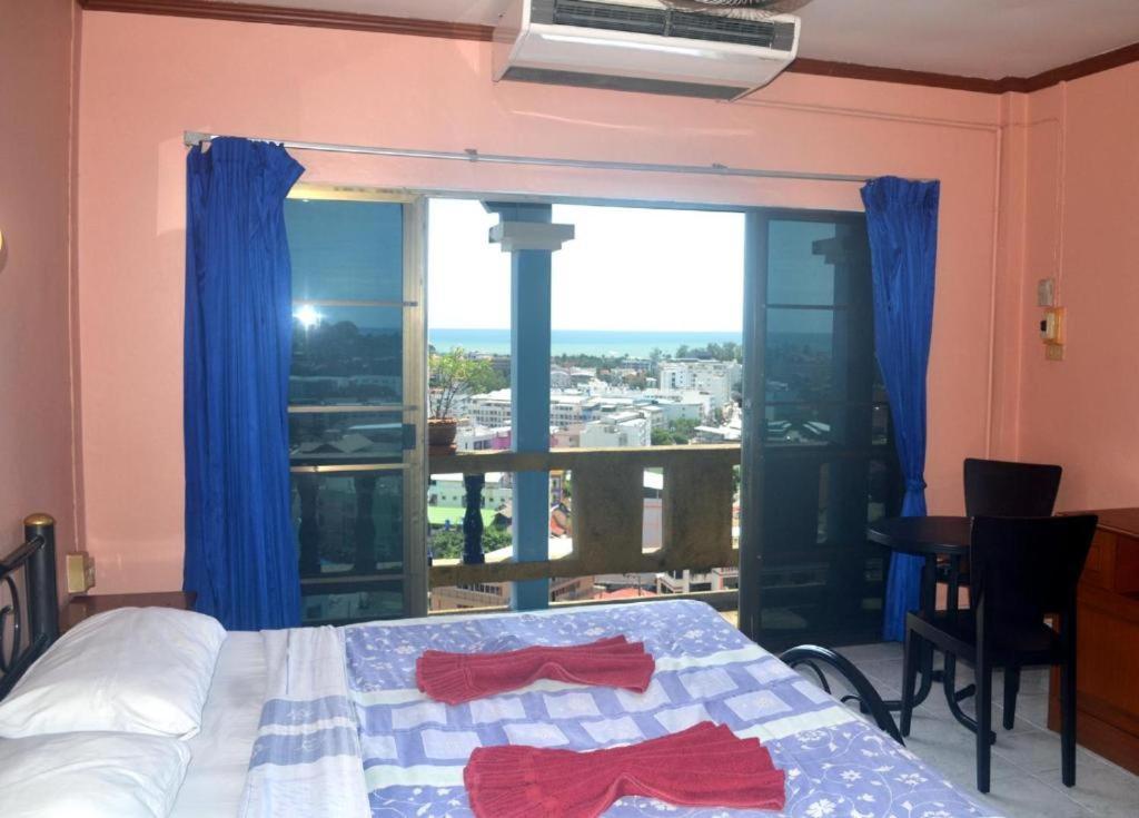 Oyo 851 On Hill Residence Patong Esterno foto