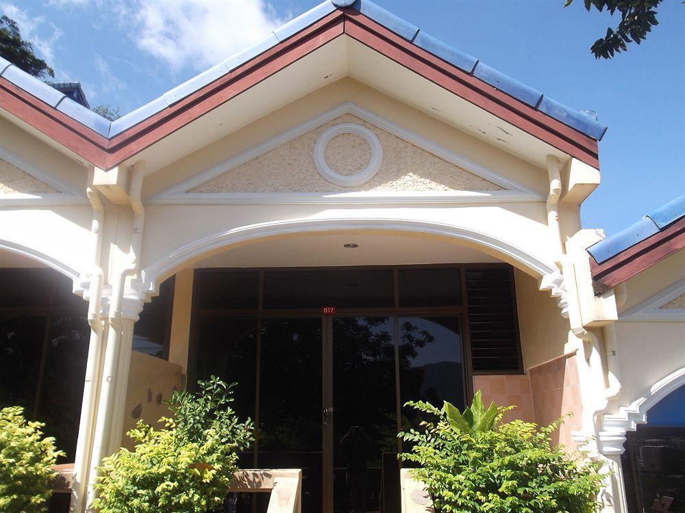 Oyo 851 On Hill Residence Patong Esterno foto