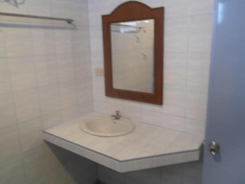 Oyo 851 On Hill Residence Patong Esterno foto